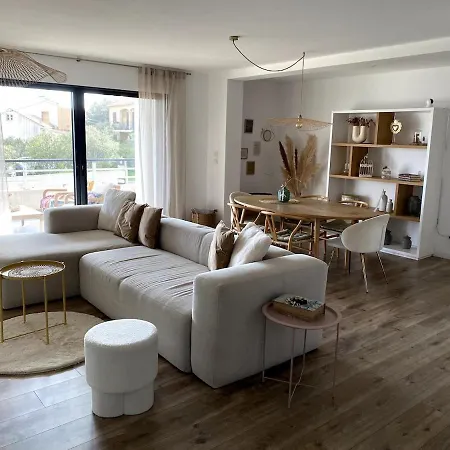 Cozy Apartment *